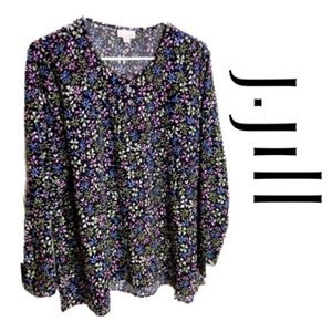 J.JILL Floral Multicolored Long Sleeve
100% Rayon Three Button Front Size LP